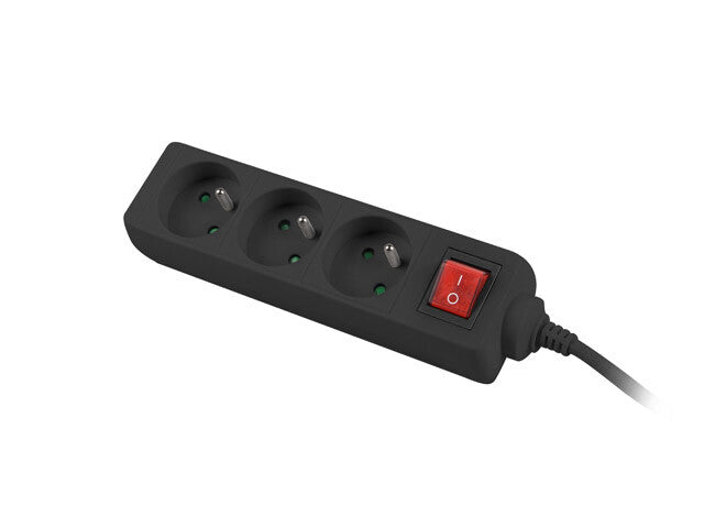 Lanberg PS1-03E-0150-BK stikdåse 1,5 m 3 AC stikkontakt(er) Indendørs Sort