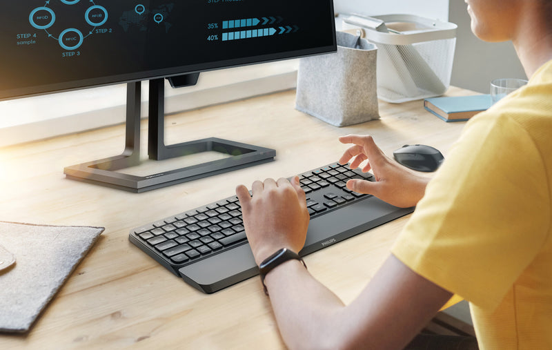 Philips 6000 series SPT6607B/00 tastatur Mus inkluderet Hjem RF trådløs + Bluetooth US engelsk Sort