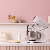Smeg 50's Style Køkkenmaskine SMF05WHEU Hvid