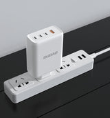 DUDAO A140 140W GaN Adapter Universel Hvid Vekselstrøm Hurtig opladning Indendørs