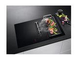 AEG CCE84751CB Sort Indbygget 83 cm Zone induktionskogeplade 4 zone(s) Indbygget hætte