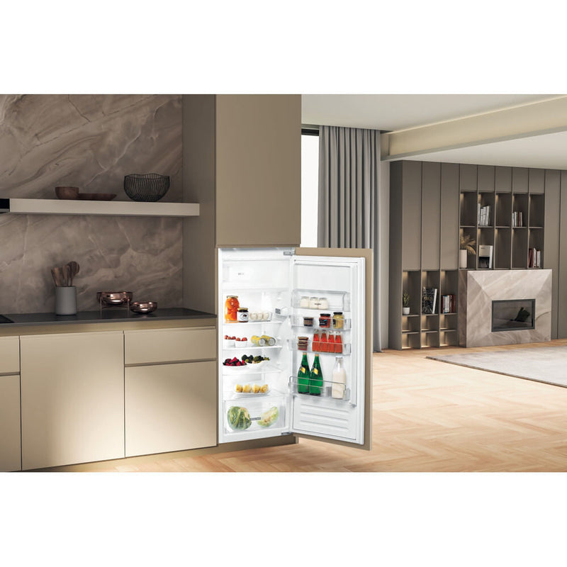 Whirlpool ARG 7342 kombi-køleskab Indbygget 189 L Hvid