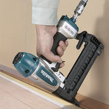 Makita AT638A elektrisk hæftemaskine