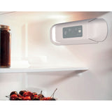Whirlpool WBUF011 kombi-køleskab Under bordplade 126 L