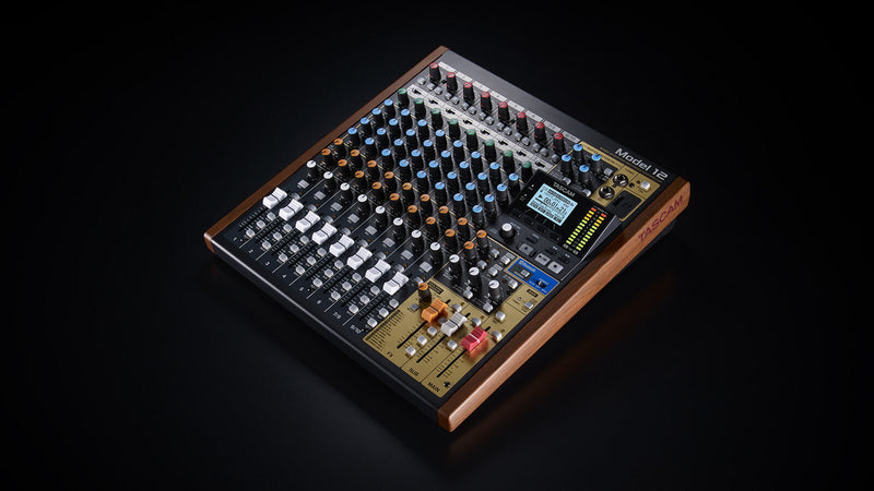Tascam Model 12 12 kanaler 20 - 20000 Hz Sort, Træ