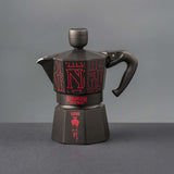 Bialetti Stranger Things Moka gryde Sort, Rød