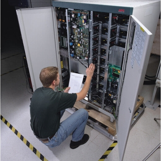 APC WUPG8HR7X24-UG-03 garanti- & supportudvidelse 1 År