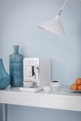 Smeg Collezione Espressomaskine BCC12WHMEU Hvid