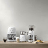Smeg 50's Style Drypfilter kaffemaskine DCF02WHEU Hvid