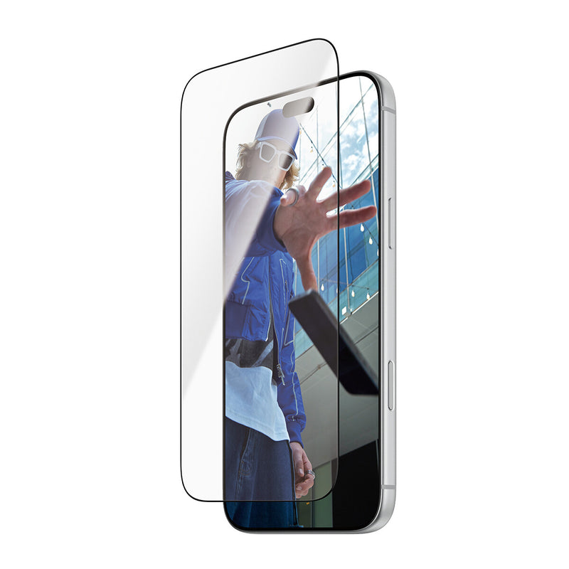 PanzerGlass ® Skærmbeskyttelse iPhone 18 Pro Max | 17 Pro Max | Ultra-Wide Fit m. EasyAligner