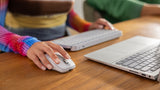 Logitech 910-006930 mus Kontor Højre hånd RF trådløs + Bluetooth Laser 8000 dpi