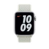 Apple MGQJ3FE/A Smart bærbart (wearable) tilbehør Band Grå, Hvid Nylon