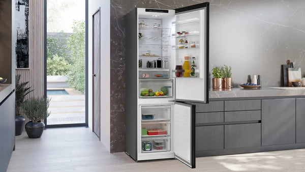 Siemens iQ300 KG39N2XAG køle-/fryseskab Fritstående 363 L Børstet stål