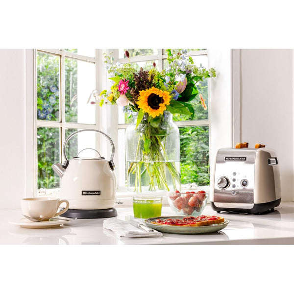 KitchenAid 5KEK1222EAC elkedel 1,25 L 2200 W Cremefarvet